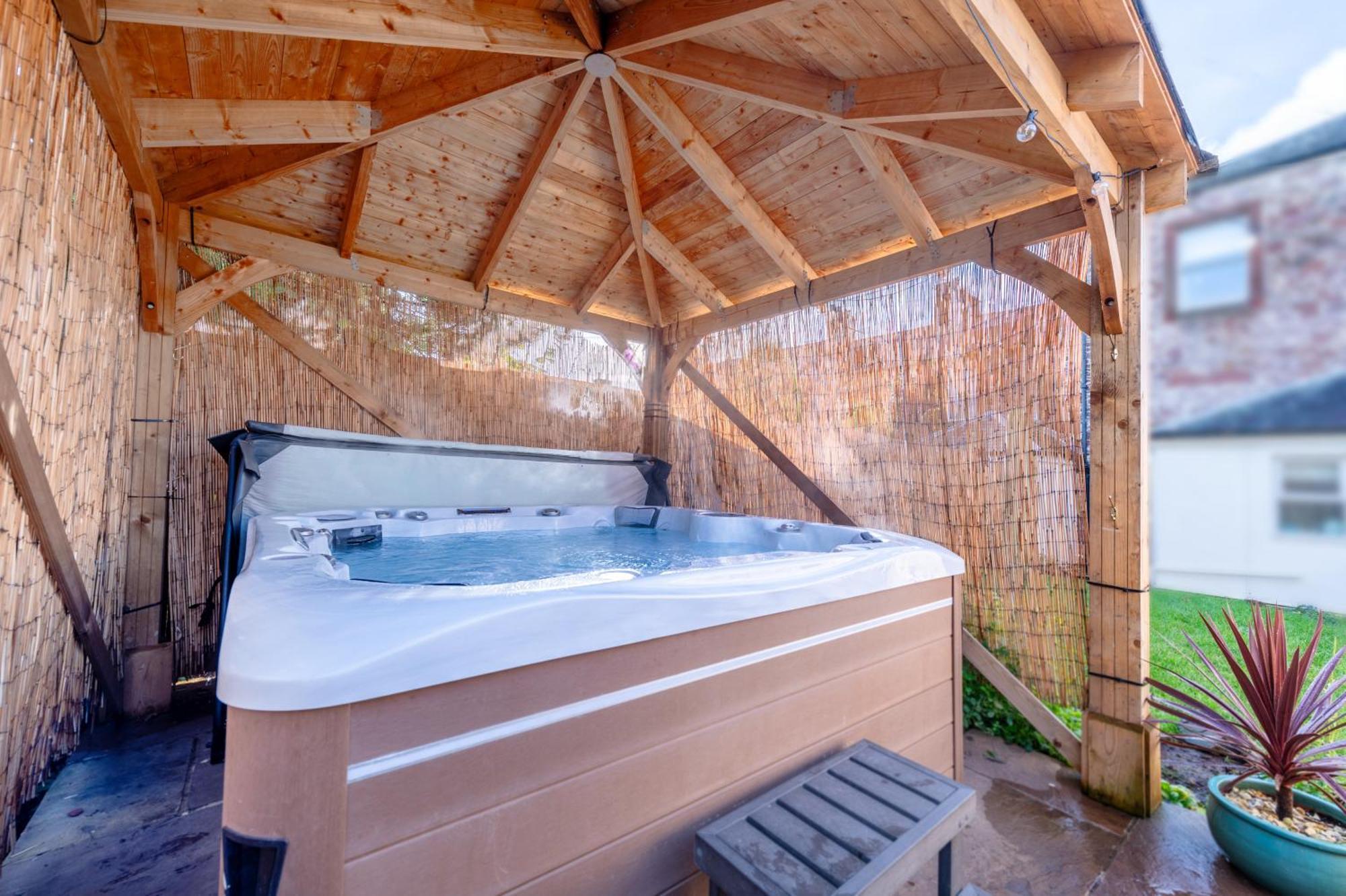 Little Apple Cottage- Free Parking, Hot Tub, Fire, Town Centre Appleby-in-Westmorland 외부 사진